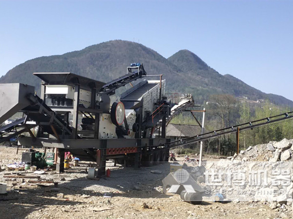 移動建筑垃圾一體化破碎機(jī)