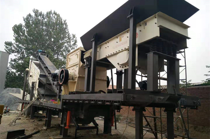 移動方箱破碎機，三組合移動碎石機