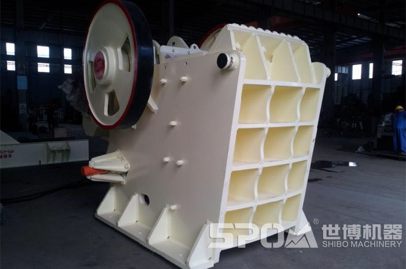 顎式破碎機(jī) 產(chǎn)量大的石子破碎機(jī)