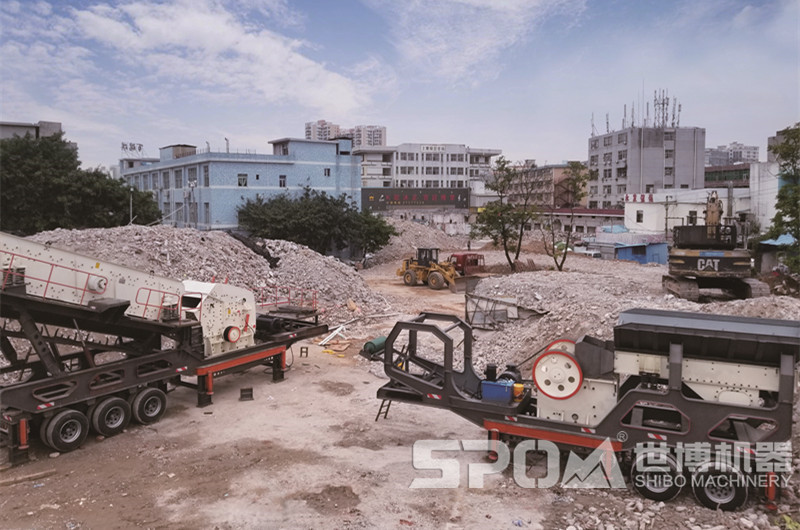 輪胎移動(dòng)破碎機(jī)處理建筑垃圾