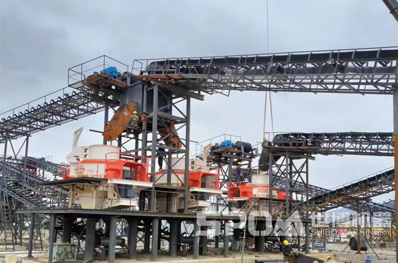 三臺(tái)制砂機(jī)，已安裝好